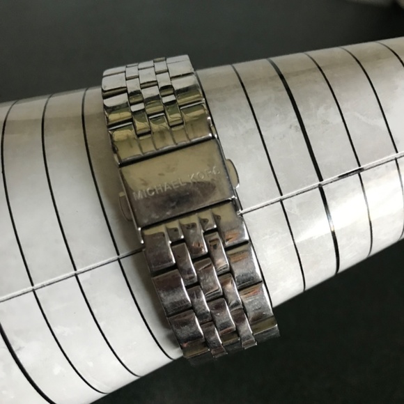 Michael Kors Ritz Silver-tone Women’s Watch MK-5020 - Picture 12 of 16